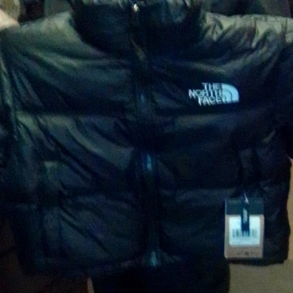 The North Face Jackets & Blazers - Brand new female North face short jacket